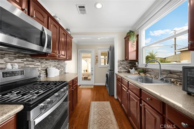 3926 Centralia, Lakewood, CA 90712