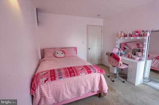 414 FLAGSTONE CIR, Coatesville, PA 19320