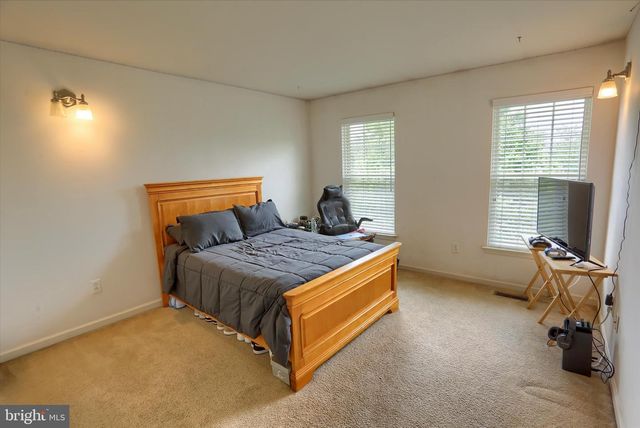414 FLAGSTONE CIR, Coatesville, PA 19320