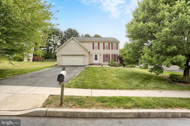 414 FLAGSTONE CIR, Coatesville, PA 19320