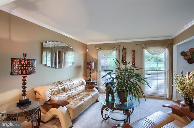 414 FLAGSTONE CIR, Coatesville, PA 19320