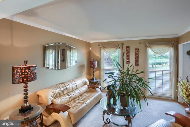 414 FLAGSTONE CIR, Coatesville, PA 19320