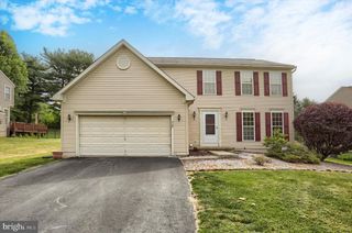 414 FLAGSTONE CIR, Coatesville, PA 19320