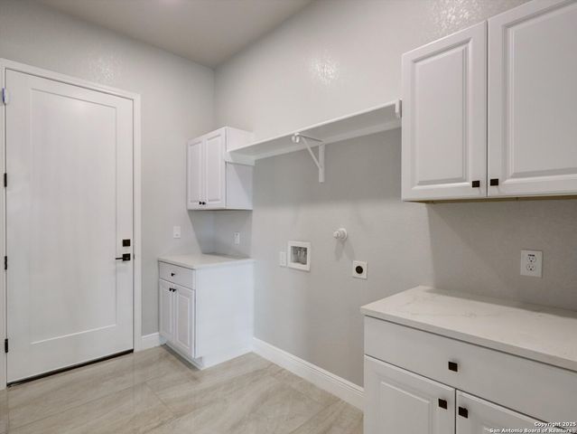 15609 Fox Lane, Selma, TX 78154