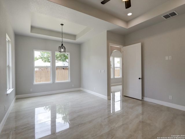 15609 Fox Lane, Selma, TX 78154