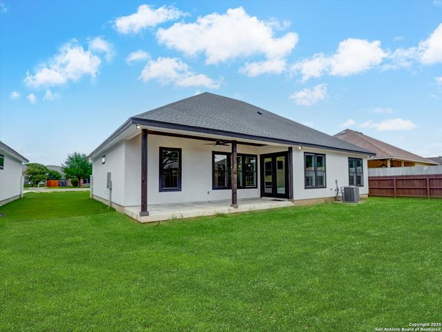 15609 Fox Lane, Selma, TX 78154