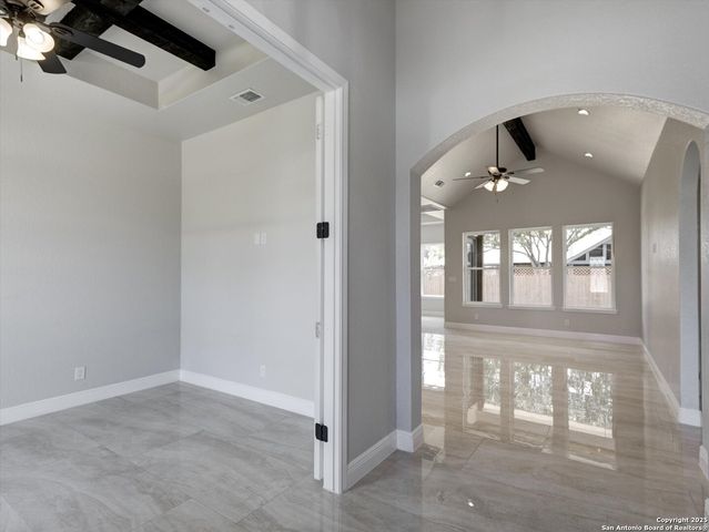 15609 Fox Lane, Selma, TX 78154