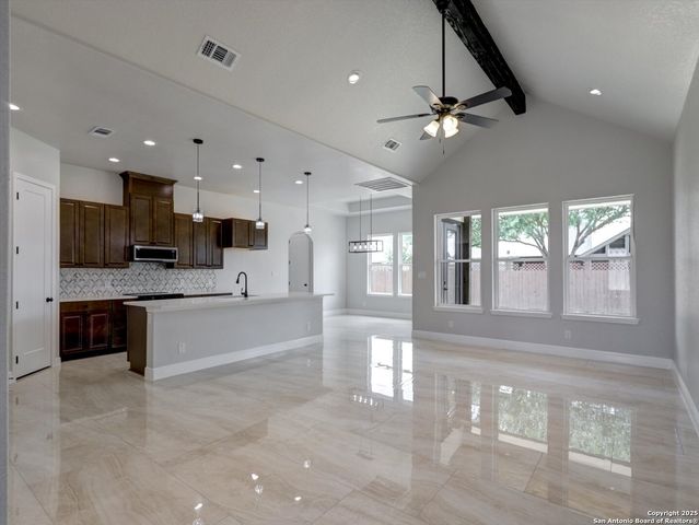 15609 Fox Lane, Selma, TX 78154