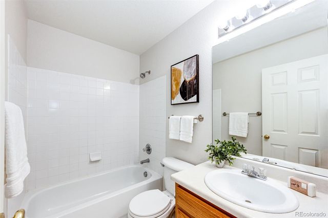 16475 E Phillips Place, Englewood, CO 80112
