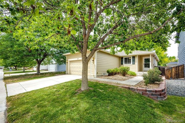 16475 E Phillips Place, Englewood, CO 80112