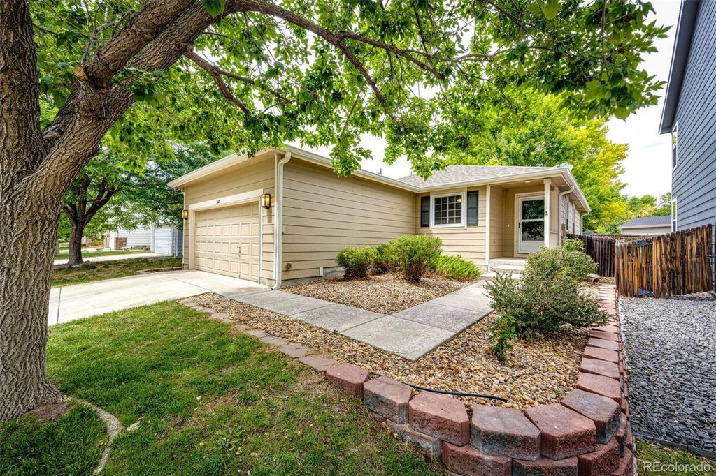 16475 E Phillips Place, Englewood, CO 80112