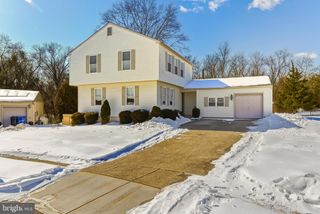 1724 LEE CT, Blackwood, NJ 08012