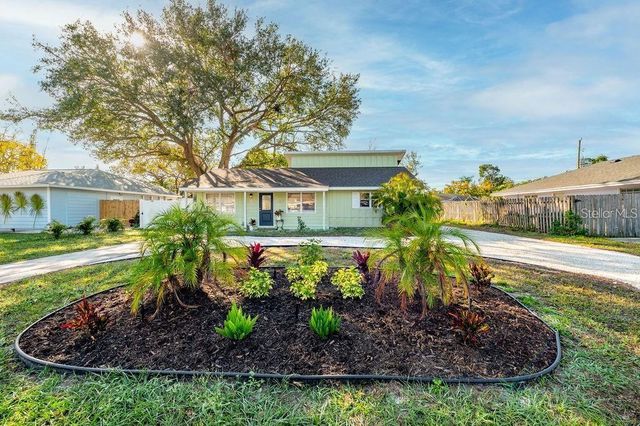 2676 MARTIN STREET, Sarasota, FL 34237