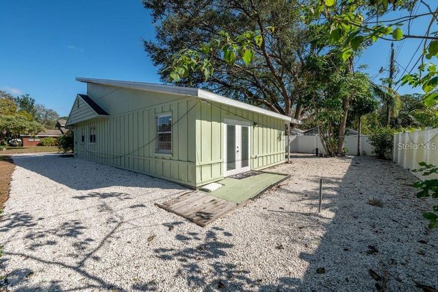 2676 MARTIN STREET, Sarasota, FL 34237