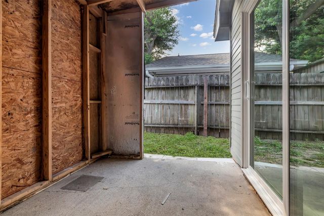 7227 Greenyard Drive, Houston, TX 77086