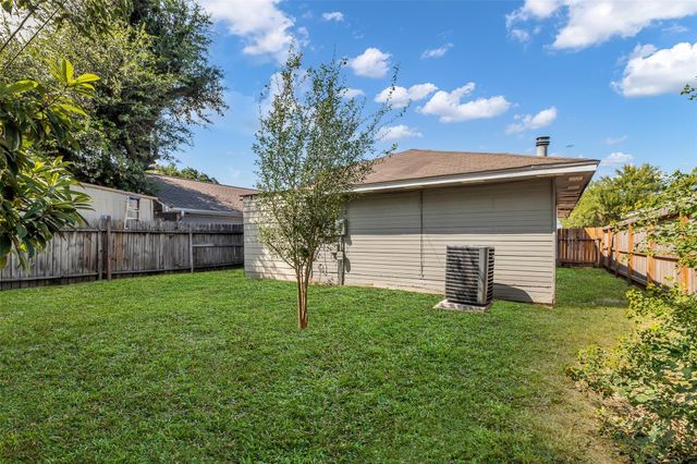 7227 Greenyard Drive, Houston, TX 77086