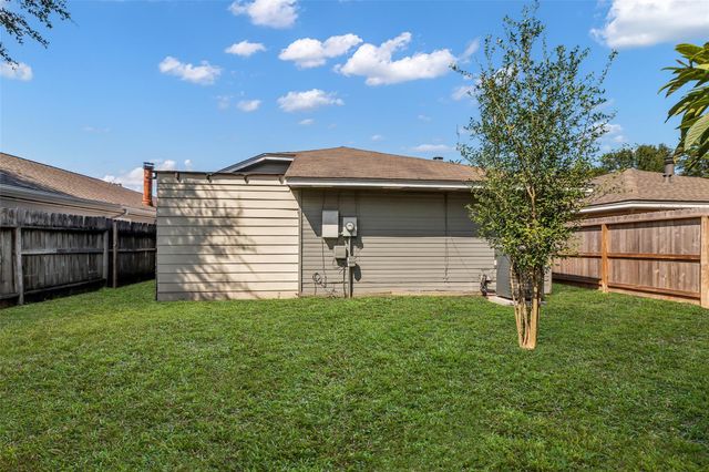 7227 Greenyard Drive, Houston, TX 77086