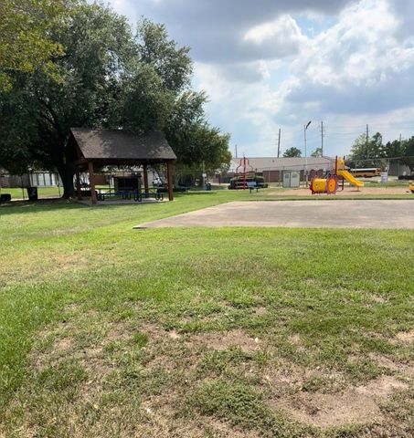 7227 Greenyard Drive, Houston, TX 77086