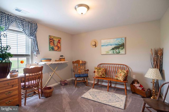 93 ORPINGTON DR, Martinsburg, WV 25403
