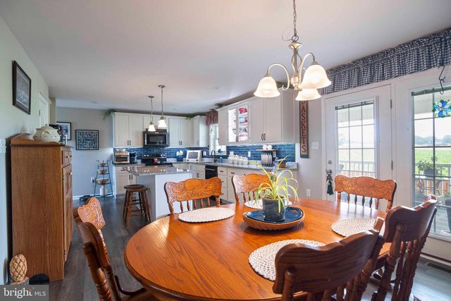93 ORPINGTON DR, Martinsburg, WV 25403