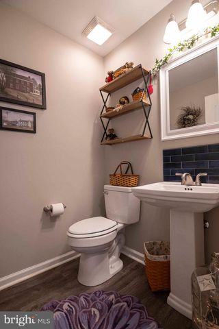 93 ORPINGTON DR, Martinsburg, WV 25403