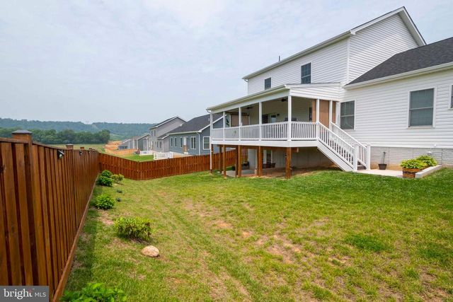 93 ORPINGTON DR, Martinsburg, WV 25403