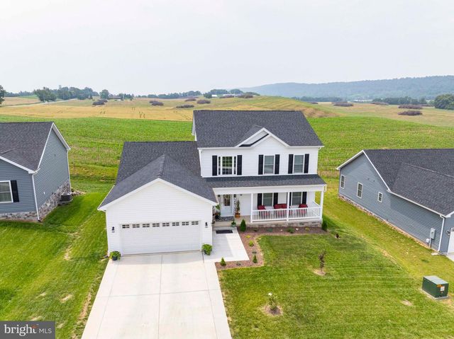 93 ORPINGTON DR, Martinsburg, WV 25403