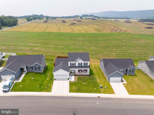 93 ORPINGTON DR, Martinsburg, WV 25403