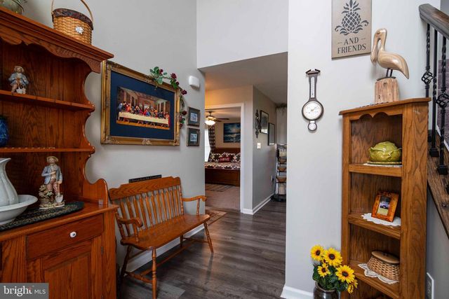 93 ORPINGTON DR, Martinsburg, WV 25403