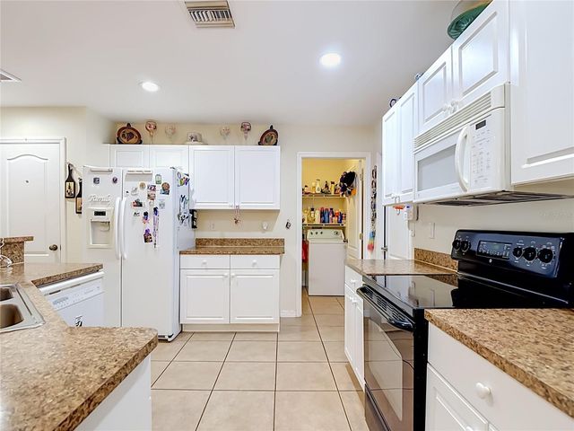 2903 38TH STREET SW, Lehigh Acres, FL 33976