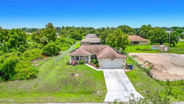 2903 38TH STREET SW, Lehigh Acres, FL 33976