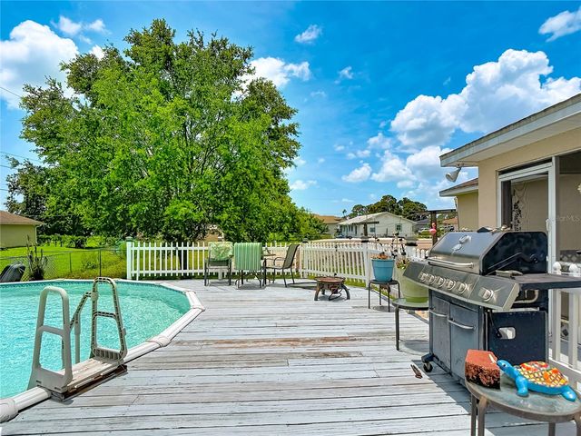 2903 38TH STREET SW, Lehigh Acres, FL 33976