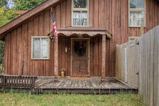 19036 NW 246TH STREET, High Springs, FL 32643
