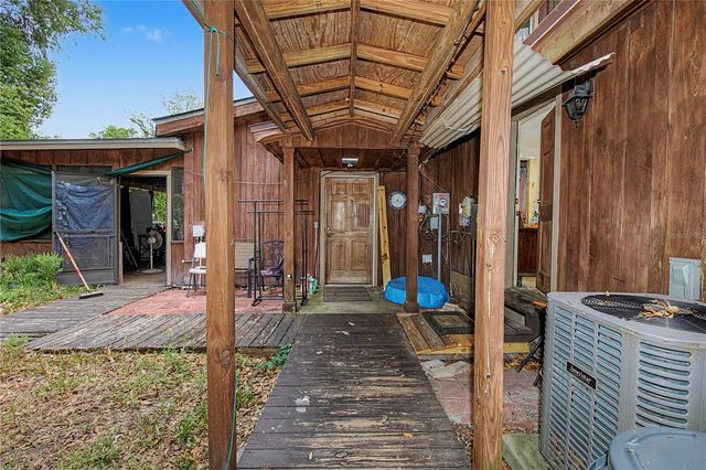 19036 NW 246TH STREET, High Springs, FL 32643