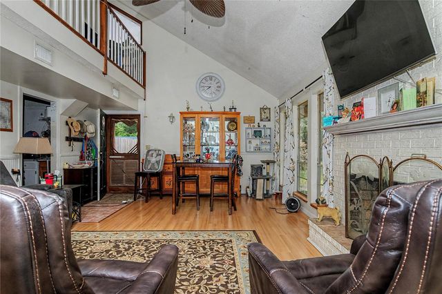 19036 NW 246TH STREET, High Springs, FL 32643