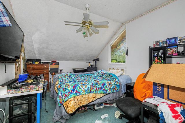 19036 NW 246TH STREET, High Springs, FL 32643