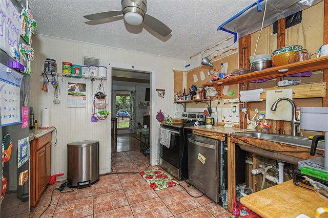 19036 NW 246TH STREET, High Springs, FL 32643