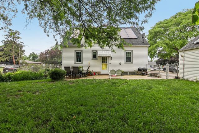 924 Grandview Avenue, Lockport, IL 60441