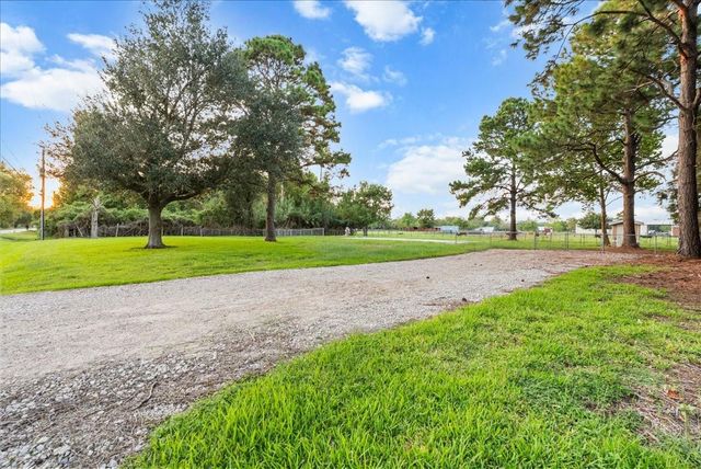 11120 32nd Street, Santa Fe, TX 77510