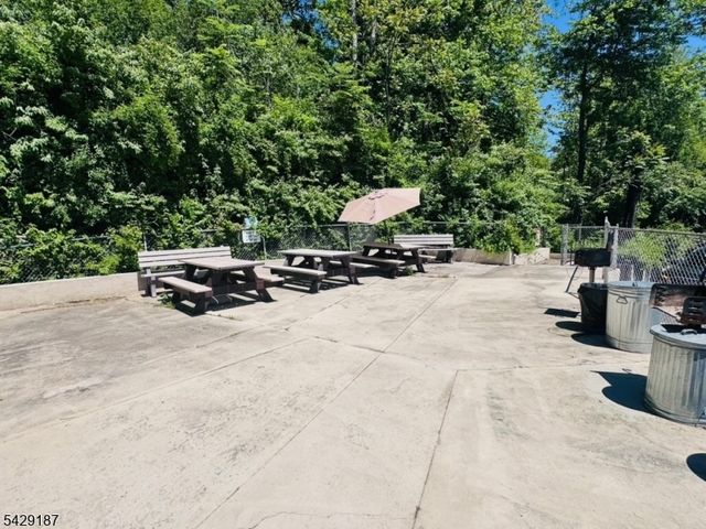 401 Us Highway 22 1A, North Plainfield Boro, NJ 07060