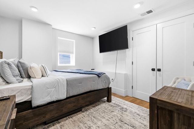 92 Chelsea Street 1, Boston, MA 02128