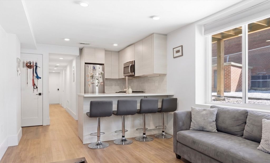 92 Chelsea Street 1, Boston, MA 02128