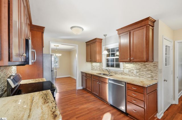 401 Dellrose Circle, Taylors, SC 29687