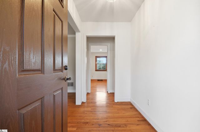 401 Dellrose Circle, Taylors, SC 29687