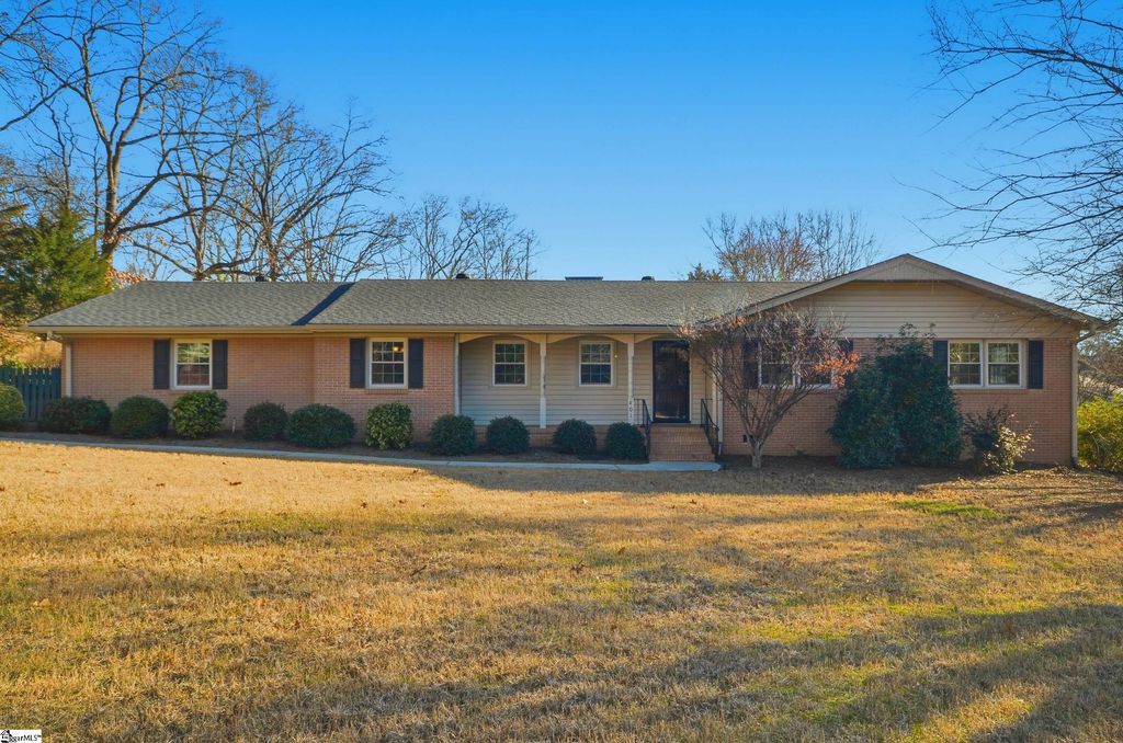 401 Dellrose Circle, Taylors, SC 29687