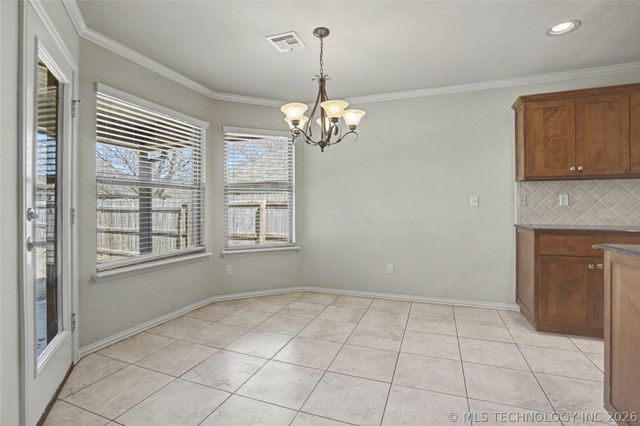 1808 E Jacksonville Street, Broken Arrow, OK 74012