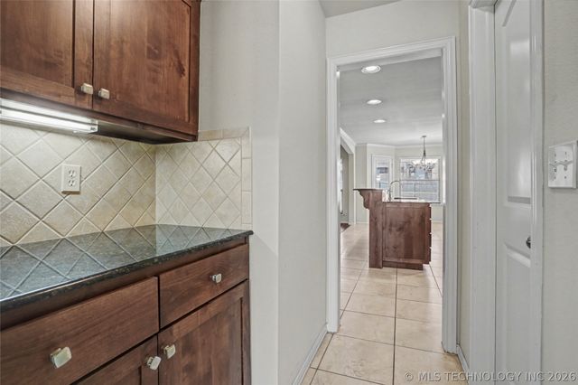 1808 E Jacksonville Street, Broken Arrow, OK 74012