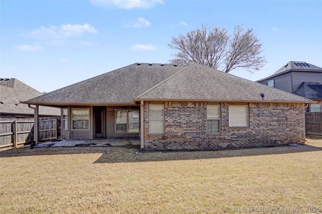 1808 E Jacksonville Street, Broken Arrow, OK 74012