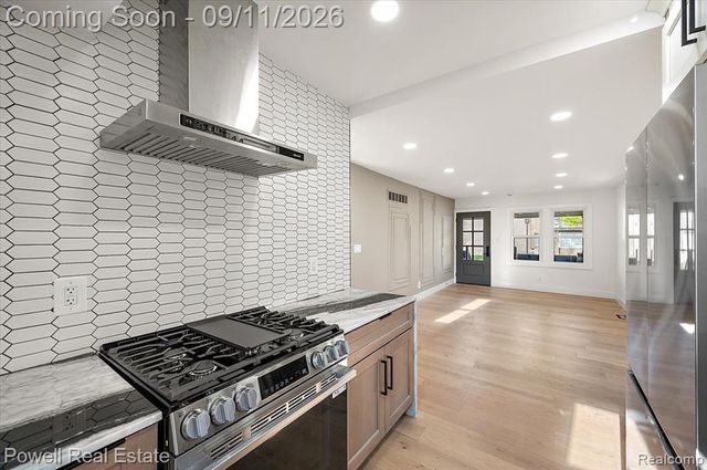 121 S Edison Avenue, Royal Oak, MI 48067