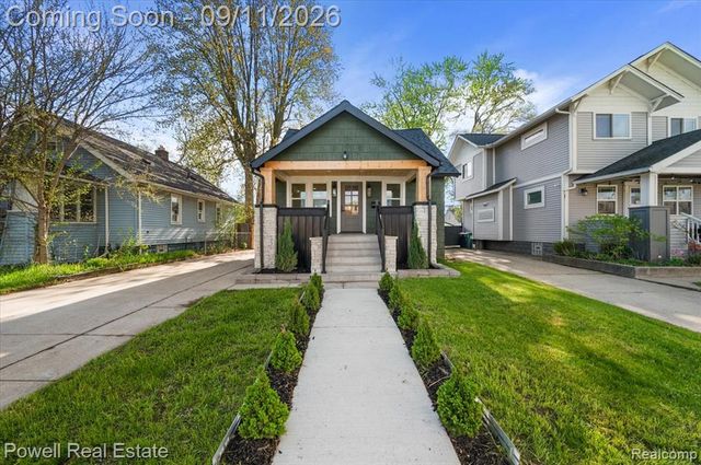 121 S Edison Avenue, Royal Oak, MI 48067